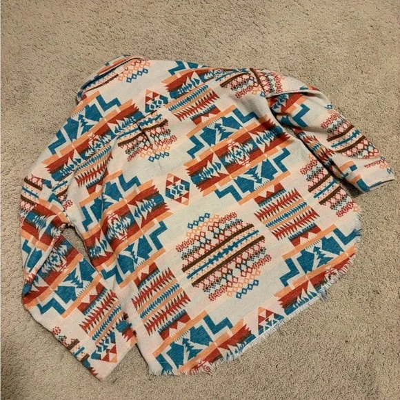 Western Aztec Shacket - Picture 2 of 3